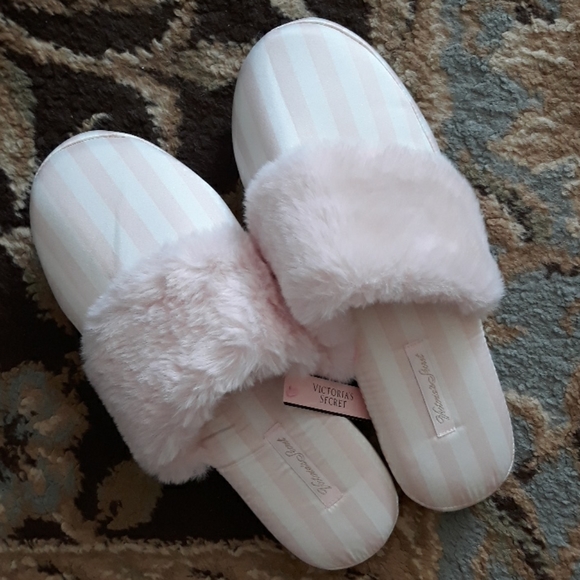 Victoria's Secret Shoes - 5x*Host Pick*Victoria Secret beautiful slippers